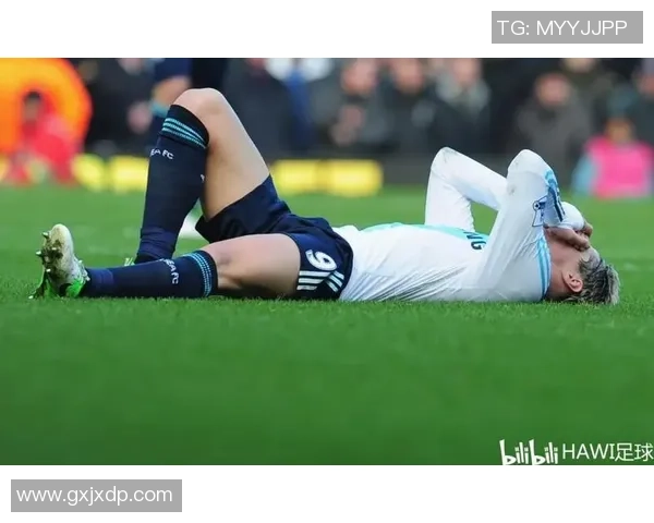 足球星光璀璨色彩画：展现球场英雄的激情与梦想